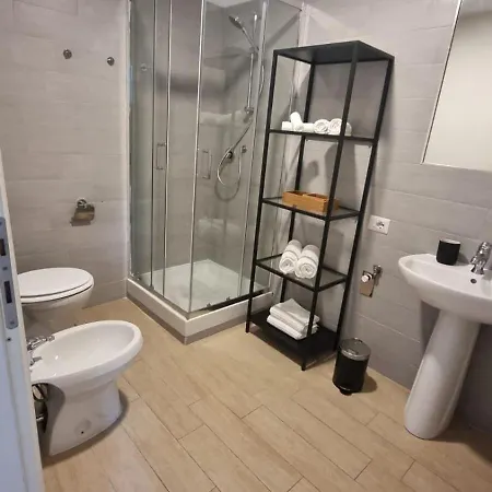 Il Rifugio Moderno Next To Metro Anagnina, Free Parking And Wifi Roma