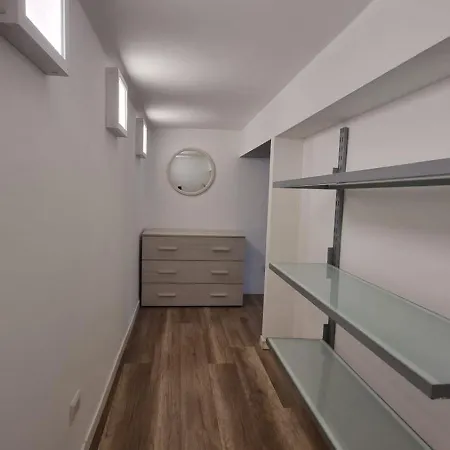 Il Rifugio Moderno Next To Metro Anagnina, Free Parking And Wifi
