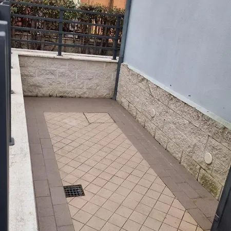 Il Rifugio Moderno Next To Metro Anagnina, Free Parking And Wifi Daire Roma