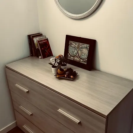 Il Rifugio Moderno Next To Metro Anagnina, Free Parking And Wifi Daire Roma