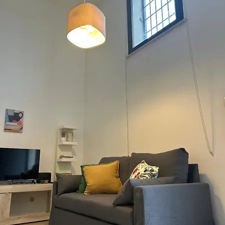 Daire Il Rifugio Moderno Next To Metro Anagnina, Free Parking And Wifi Roma