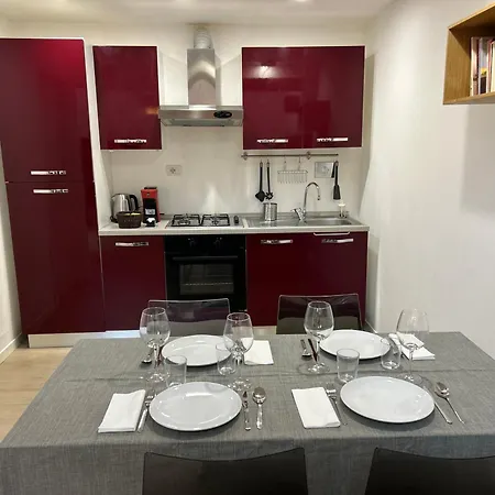 Daire Il Rifugio Moderno Next To Metro Anagnina, Free Parking And Wifi Roma